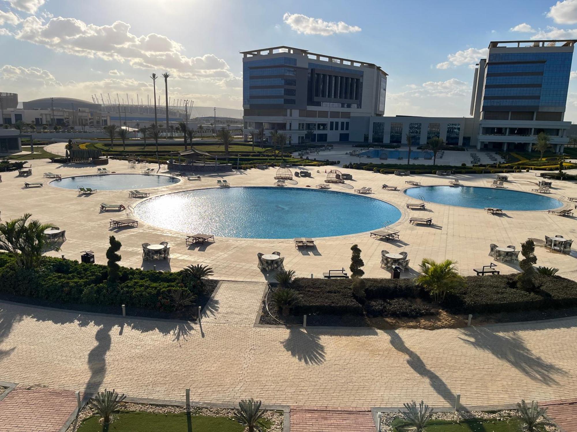 Tolip Olympic International City ニューカイロ エクステリア 写真